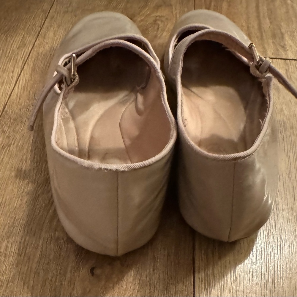Zara Women's Cream Mary Jane Shoes - Picture 5 of 6